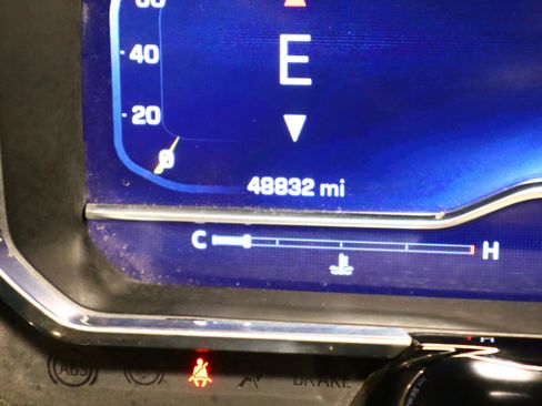 Used 2024 Chevrolet Silverado 2500 LT image 14