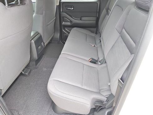 Certified 2024 Nissan Frontier SV w/ Technology Package image 19