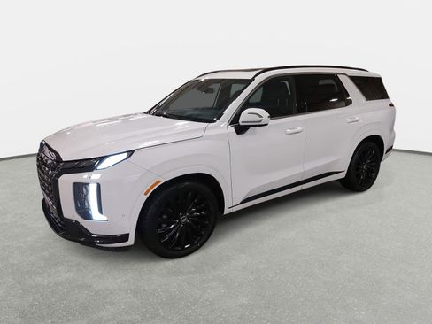 Used 2024 Hyundai Palisade Calligraphy image 1