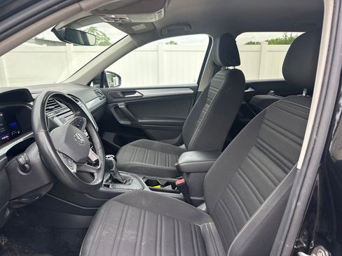 Used 2022 Volkswagen Tiguan S FWD image 9