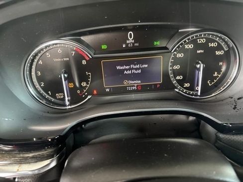 Used 2021 Cadillac XT5 Premium Luxury FWD image 9