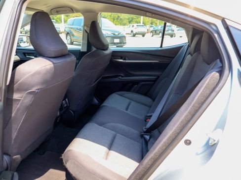 Used 2026 Toyota Camry LE FWD image 11