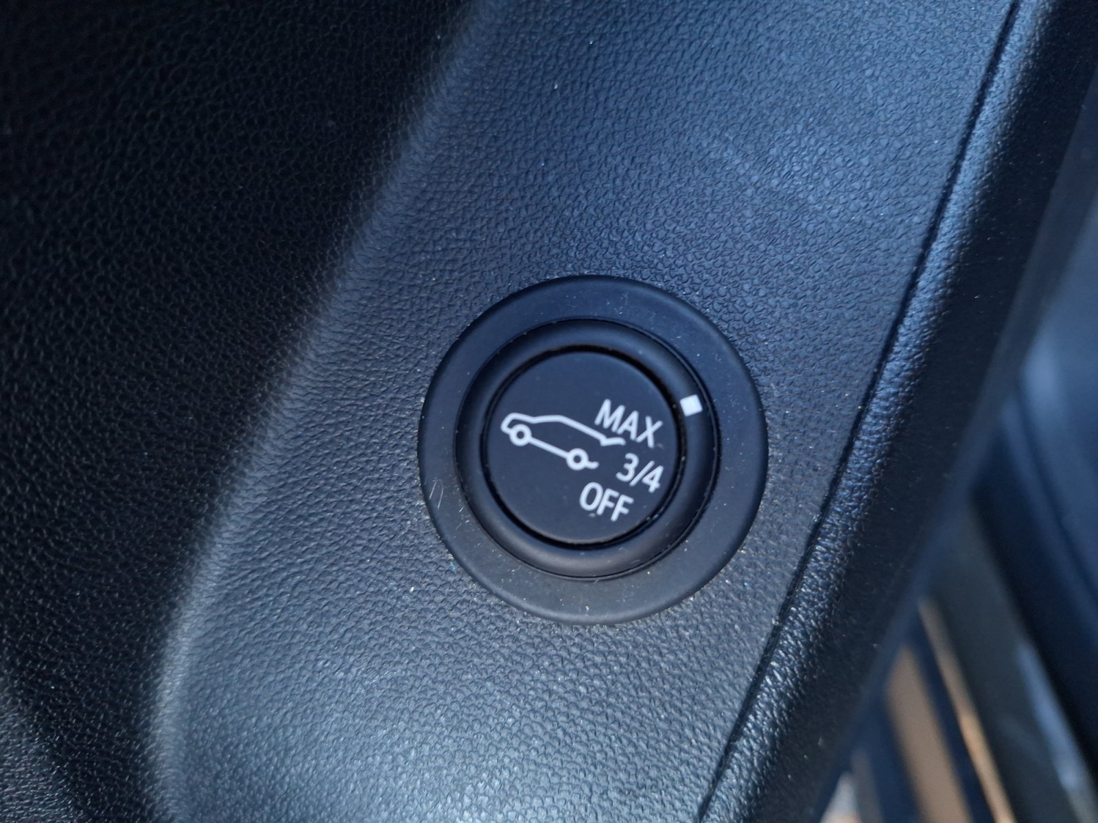 Used 2024 Chevrolet Equinox LT AWD/4WD image 25