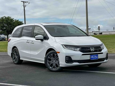 New 2026 Honda Odyssey Touring image 2