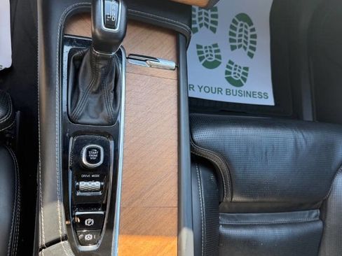 Used 2018 Volvo XC90 T6 Inscription w/ Convenience Package image 16