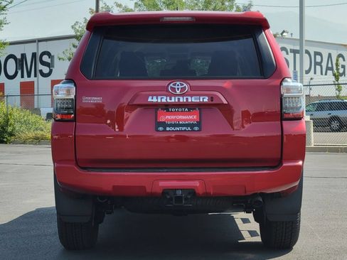 Used 2023 Toyota 4Runner SR5 AWD/4WD image 15