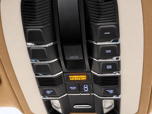 Used 2010 Porsche Panamera S RWD image 46