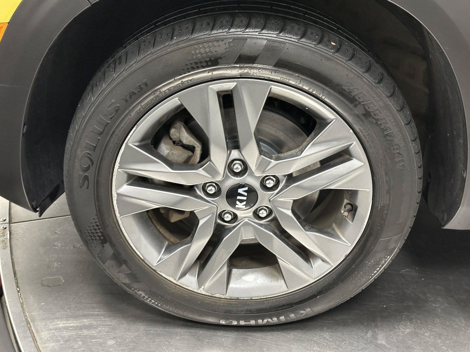 Used 2021 Kia Seltos S AWD/4WD image 18