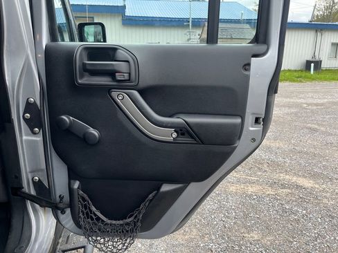 Used 2014 Jeep Wrangler Unlimited Sport w/ Connectivity Group AWD/4WD image 26