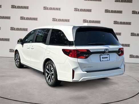 New 2026 Honda Odyssey EX-L image 3