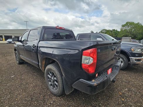 Used 2021 Toyota Tundra SR5 w/ Trail Edition image 11