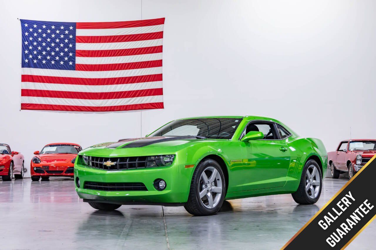 Used 2010 Chevrolet Camaro LT RWD image 1