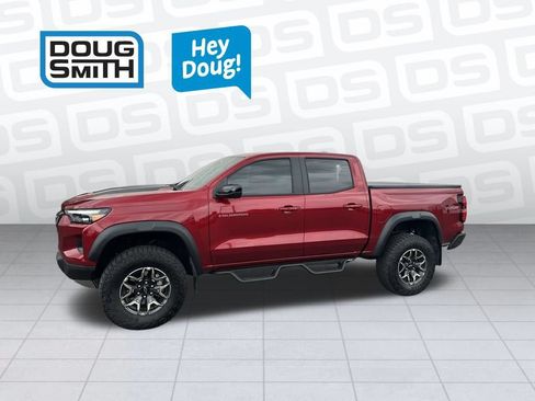 Used 2026 Chevrolet Colorado ZR2 w/ Technology Package AWD/4WD image 2