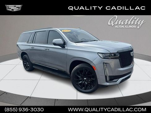 Used 2022 Cadillac Escalade ESV Sport w/ LPO, ONYX Package AWD/4WD image 1