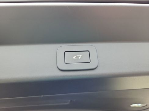 New 2026 Land Rover Range Rover Sport Dynamic SE AWD/4WD image 14
