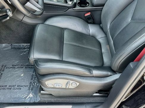 Certified 2023 Porsche Macan S AWD/4WD image 22