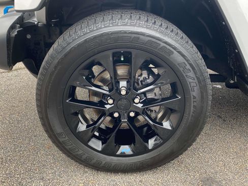 Certified 2023 Jeep Wrangler Sahara w/ Cold Weather Group image 12