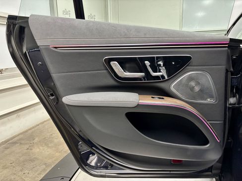 Used 2023 Mercedes-Benz EQS 580 4MATIC Sedan image 18