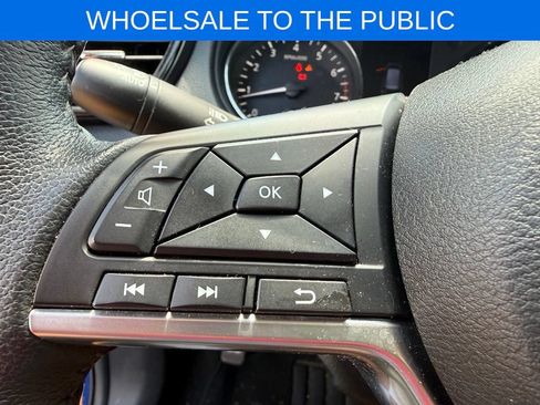 Used 2020 Nissan Rogue SV FWD image 20