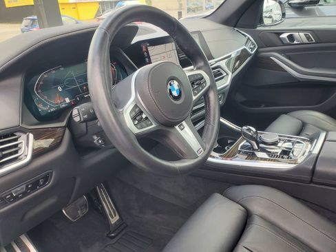 Used 2021 BMW X5 xDrive40i w/ M Sport Package AWD/4WD image 11