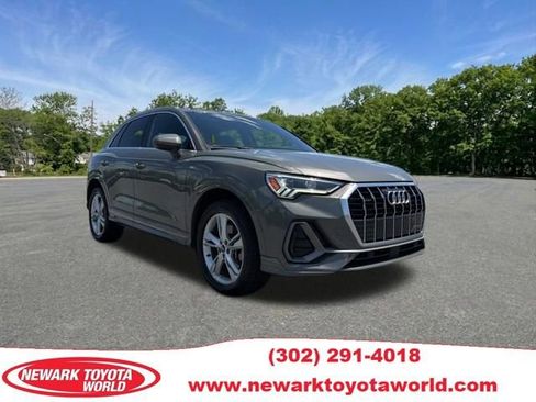 Used 2021 Audi Q3 2.0T Premium Plus w/ Premium Plus Package AWD/4WD image 1