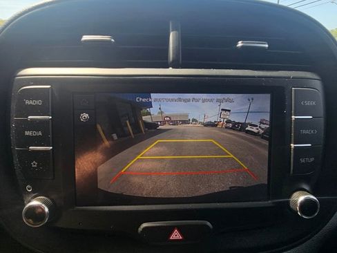 Used 2024 Kia Soul LX w/ Option Group 015 image 12