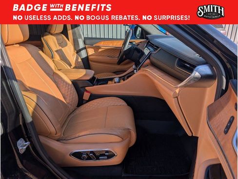 Used 2021 Jeep Grand Cherokee L Summit image 19