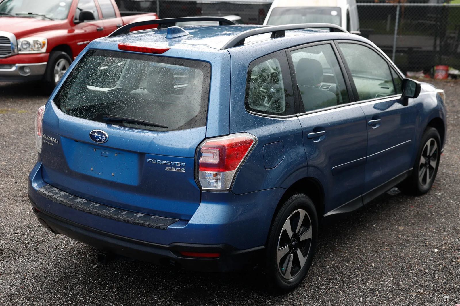Used 2017 Subaru Forester 2.5i w/ Alloy Wheel Package AWD/4WD image 7