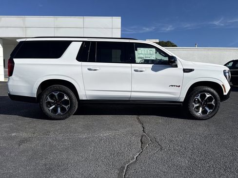 New 2026 GMC Yukon XL AT4 w/ AT4 Premium Package image 2