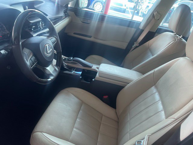 Used 2017 Lexus ES 350 FWD image 16