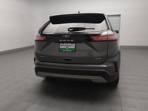 Used 2024 Ford Edge SEL image 7