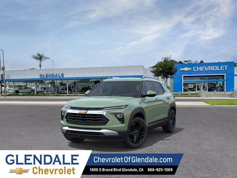 New 2026 Chevrolet TrailBlazer LT w/ Midnight Edition FWD image 8
