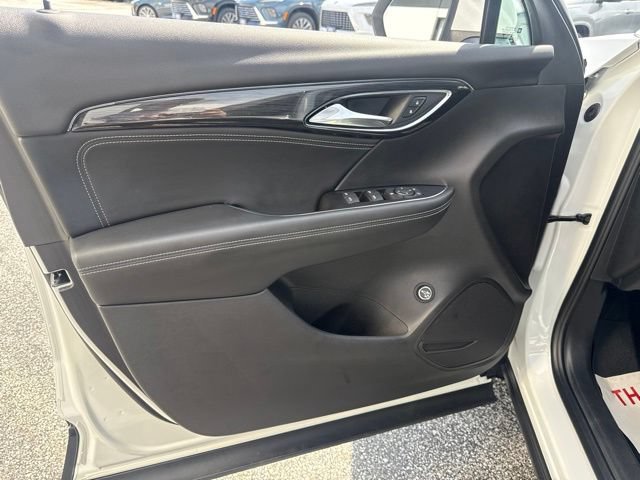 Certified 2023 Buick Envision Preferred AWD/4WD image 15