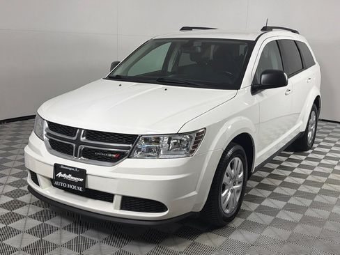 Used 2020 Dodge Journey SE w/ SE Popular Equipment Group image 8