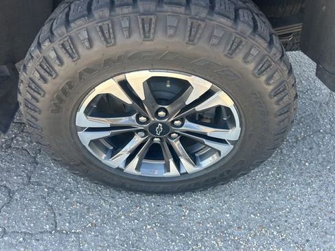 Used 2022 Chevrolet Colorado Z71 image 14