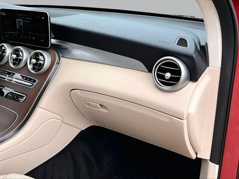 Used 2022 Mercedes-Benz GLC 300 image 16