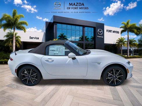 New 2026 MAZDA MX-5 Miata Grand Touring RWD image 4