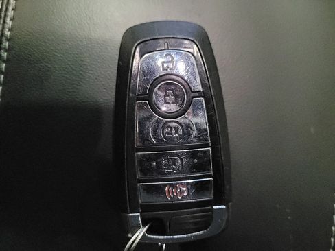 Used 2022 Lincoln Corsair AWD w/ Equipment Group 101A image 32