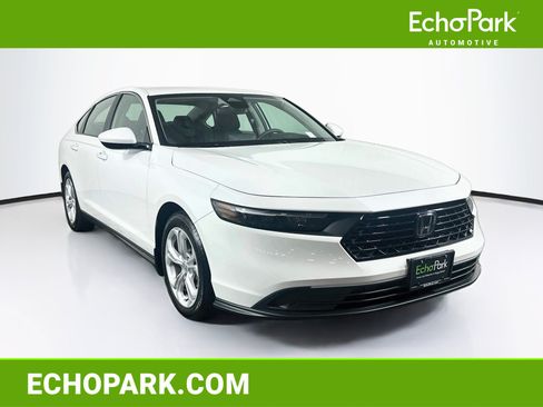 Used 2025 Honda Accord LX image 1