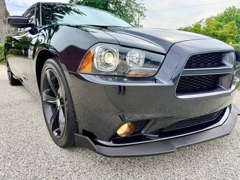 Used 2014 Dodge Charger R/T RWD image 12