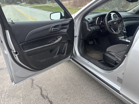 Used 2015 Chevrolet Malibu LT image 14