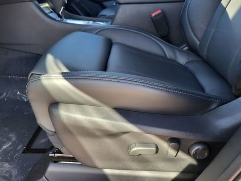 New 2026 Subaru Ascent Limited image 16