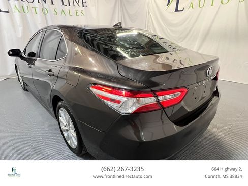 Used 2020 Toyota Camry LE FWD image 4