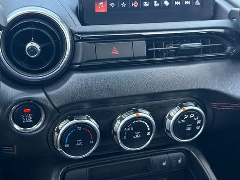 Used 2019 MAZDA MX-5 Miata Grand Touring RWD image 20