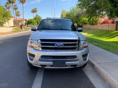 Used 2016 Ford Expedition Limited AWD/4WD image 5
