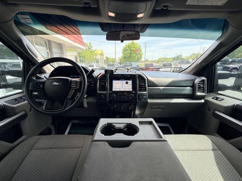 Used 2018 Ford F250 XLT w/ XLT Value Package image 32