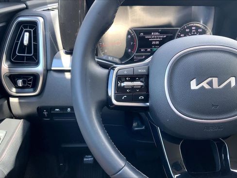 Used 2023 Kia Sorento S w/ Panoramic Sunroof Package FWD image 23
