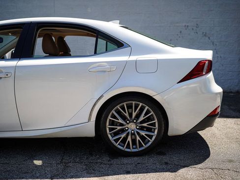 Used 2016 Lexus IS 200t w/ Premium Package image 12