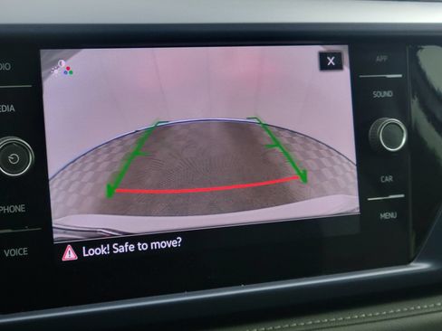 Used 2024 Volkswagen Taos SE FWD image 25