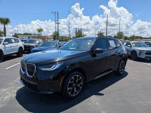Used 2025 BMW X3 xDrive30i w/ Premium Package AWD/4WD image 4